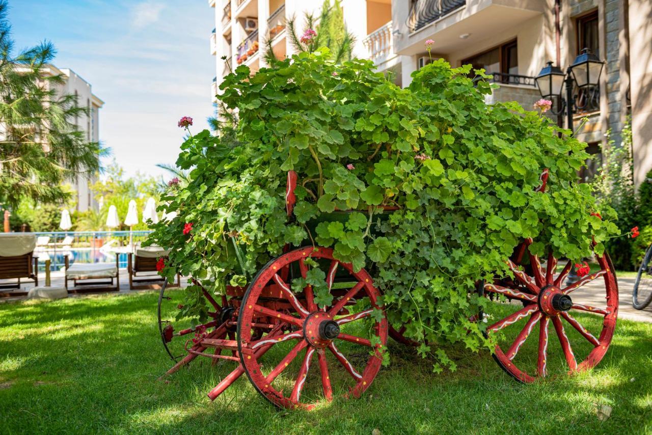 Menada Apartments In Cascadas Sunny Beach Eksteriør billede
